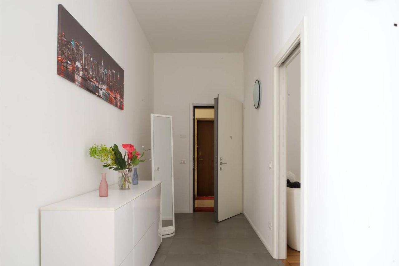 3 Bedrooms Apartment Milánó Kültér fotó